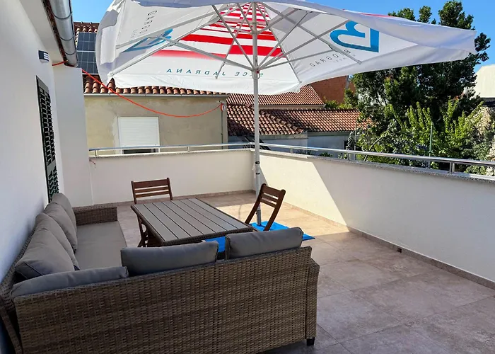 Апартаменты True Jure - Free Boat Trip For 7 Or Nights!