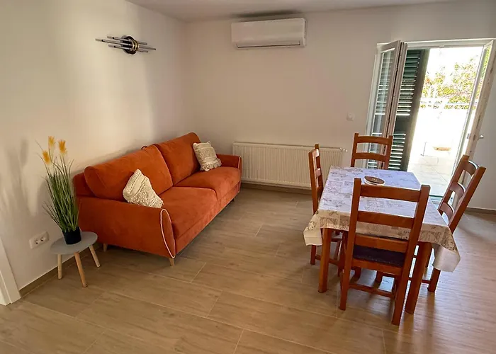 Апартаменты True Jure - Free Boat Trip For 7 Or Nights!