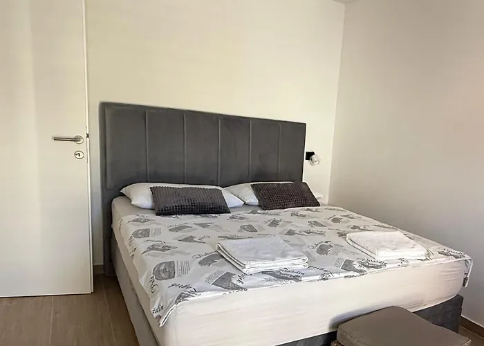 Апартаменты True Jure - Free Boat Trip For 7 Or Nights! *