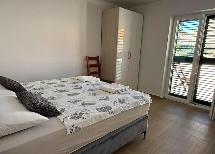 아파트 True Jure - Free Boat Trip For 7 Or Nights!